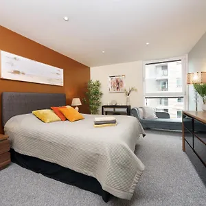  Apartament Dennison House